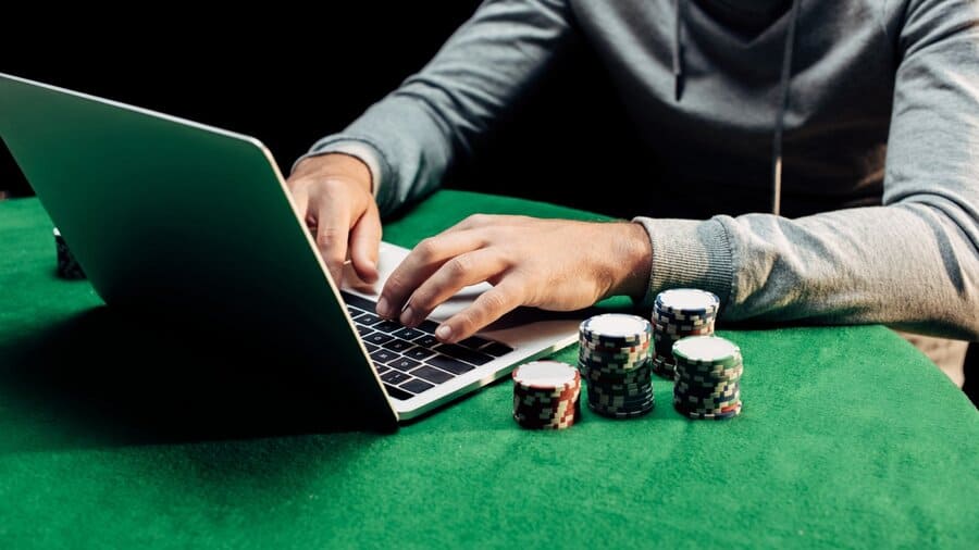 сколько можно играть в онлайн казино